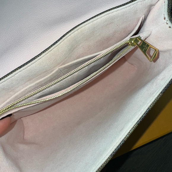 Authentic Louis Vuitton Clapton Shoulder Bag Pink/Brown - Picture 5 of 9